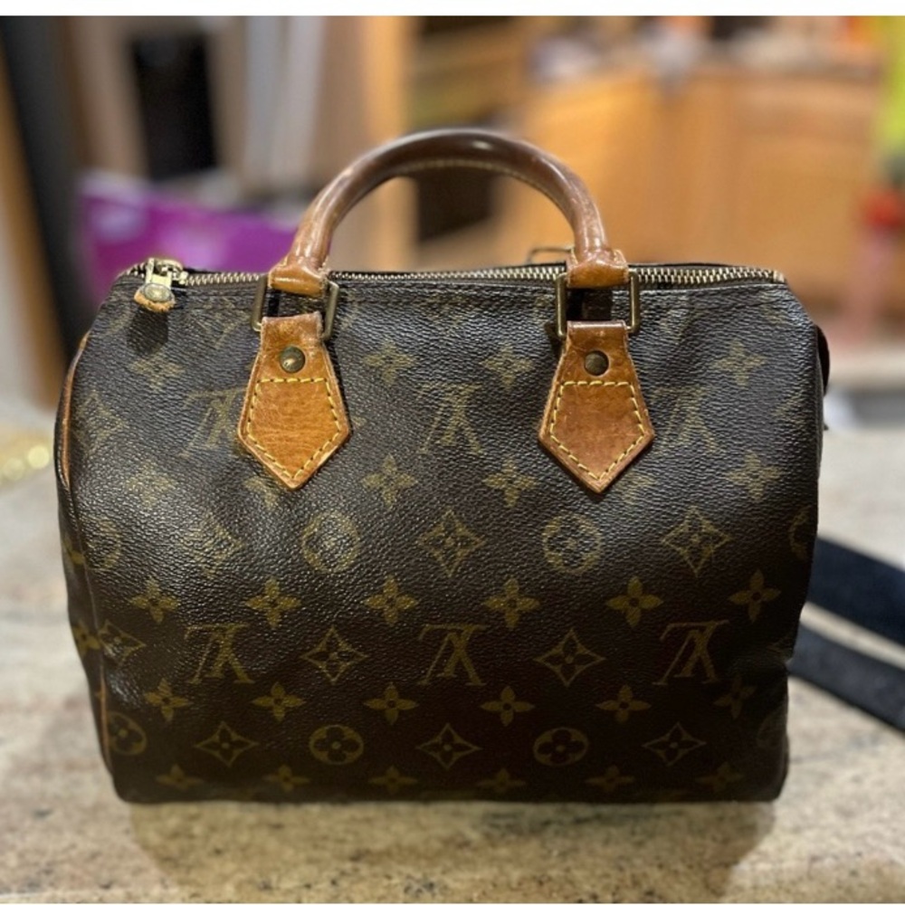 Authentic Louis Vuitton Speedy 25